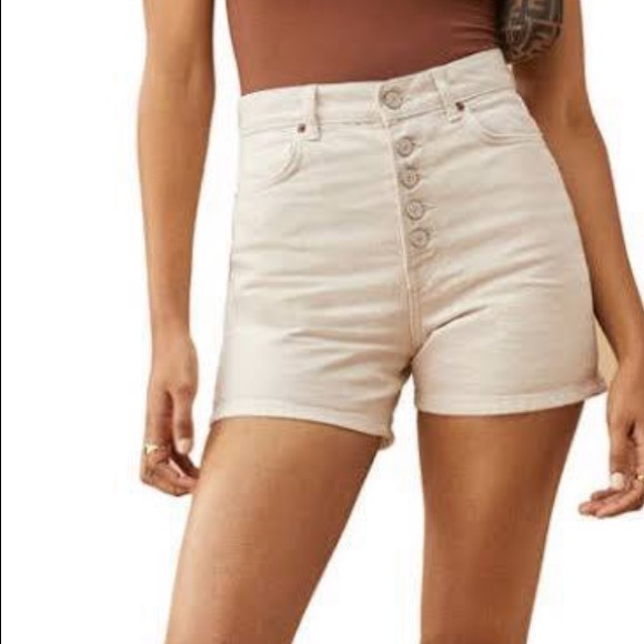 Reformation Pants - NWT Reformation Ivory Denim Shorts